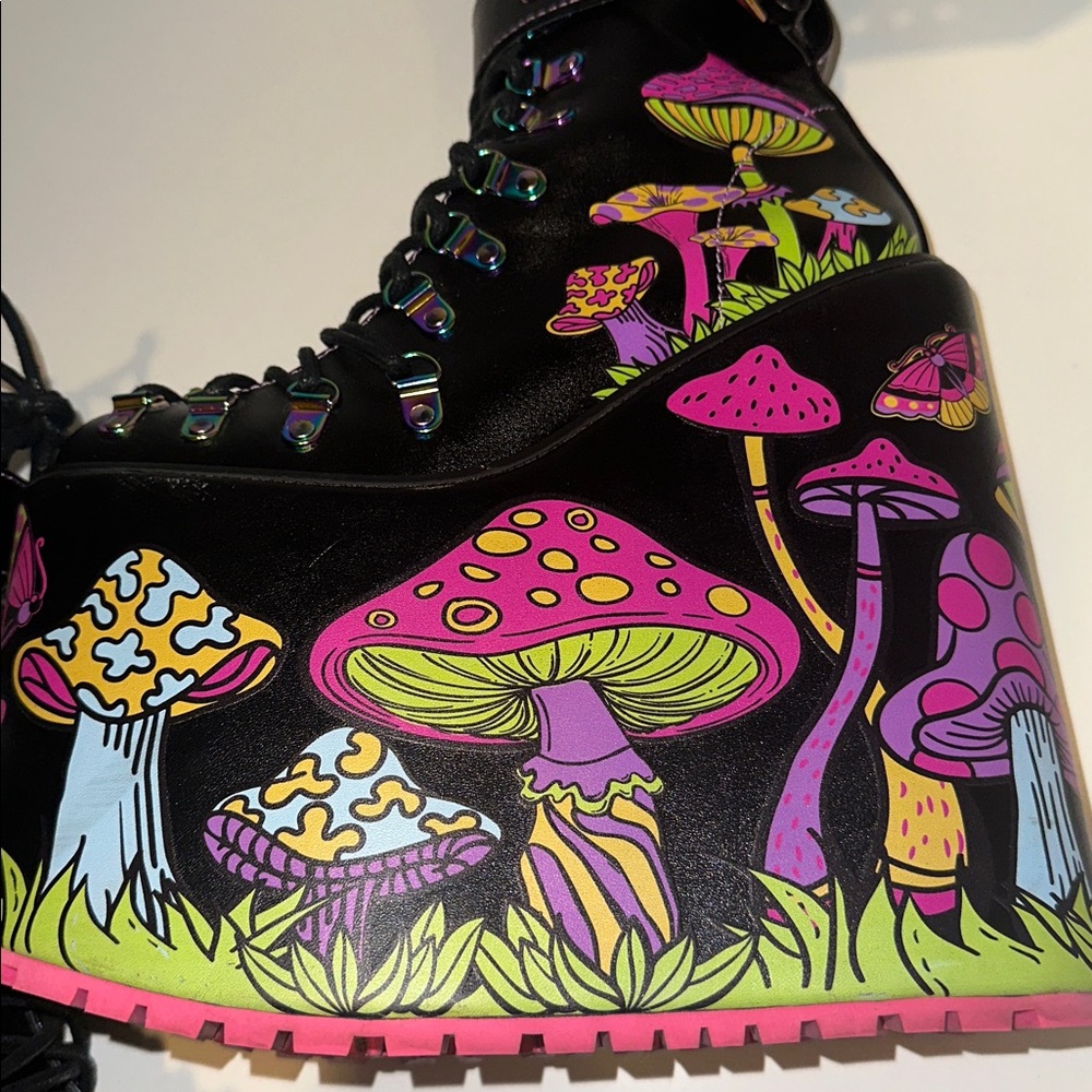 Current Mood PSYCHEDELIC FAIRYTALE DOUBLE STACK TRAITOR BOOTS - Picture 3 of 11